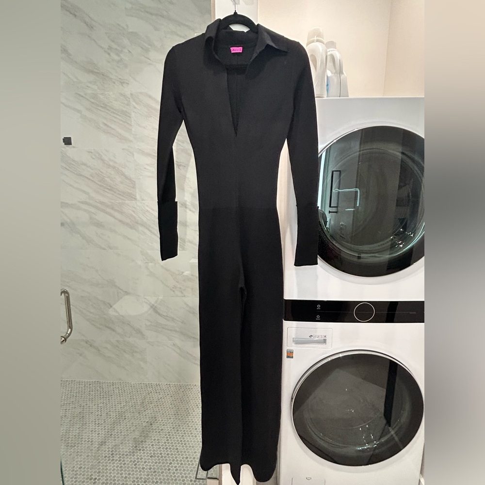 Gauge81 Sleek Black Long-Sleeve Jumpsuit